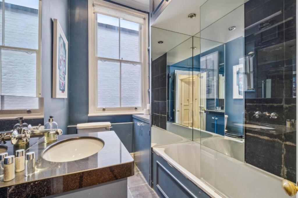 Charming And Full Of Character Apartment London Exterior photo